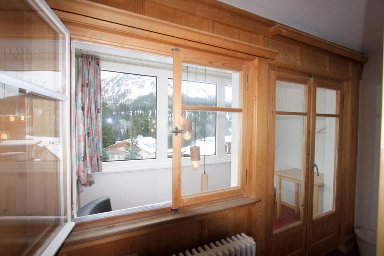Juhui Albergue Arosa