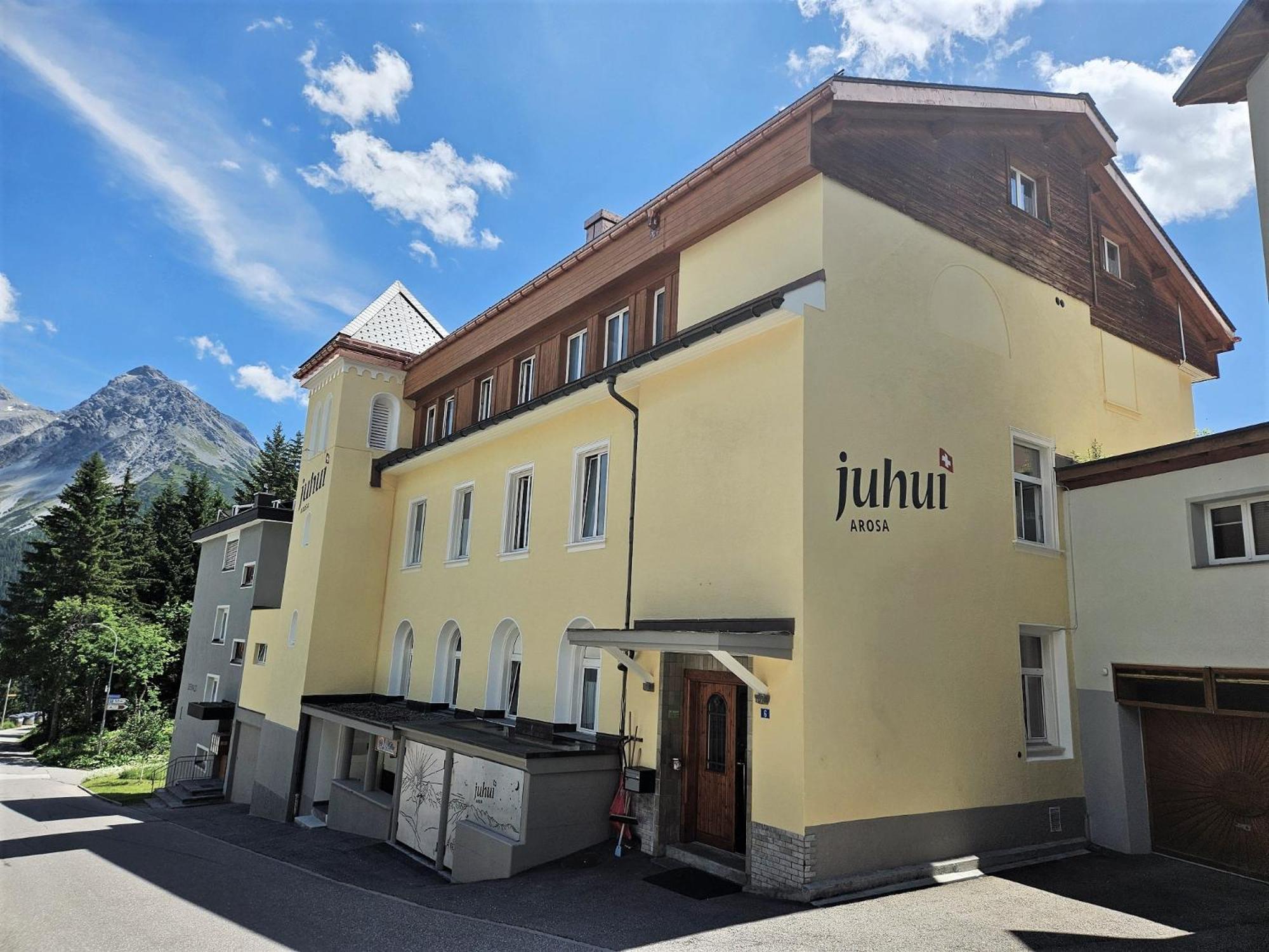 Juhui Albergue Arosa